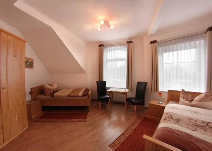 帕松姆奥斯巴霍夫旅馆 招待所